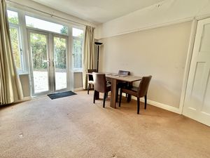Dining Room- click for photo gallery
